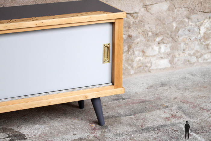Meuble Tv Vintage Blanc : » Produits » 1 – Vintage » Petits Meubles » Meuble Bas Vintage Meuble Tv Vintage Blanc : » Produits » 1 – Vintage » Petits Meubles » Meuble Bas Vintage