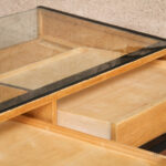 Comptoir ancien bois magasin boutique optique caisse clair tiroir