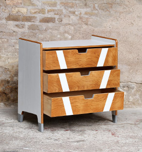 Commode vintage chêne clair, rénovée, graphique