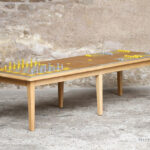 Table basse vintage détournée, jeux, échec et backgammon