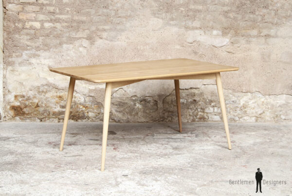 Table sur-mesure Gentlemen designers