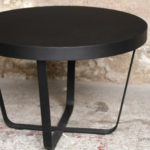 Table ronde vintage rénovée, Formica noir mat