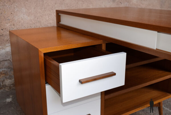 Bureau teck scandinave sur mesure bois