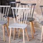Lot de 6 chaises vintage en bois, du blanc au noir bauman compas gris