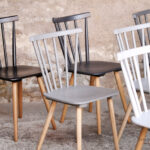 Lot de 6 chaises vintage en bois, du blanc au noir bauman compas gris