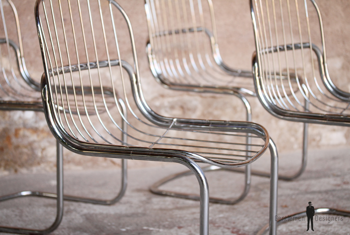 Lot de 4 chaises vintage année 70, métal chromé