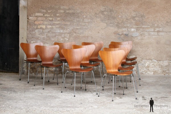 10 chaises vintage scandinave teck, Fritz Hansen, Jacobsen, n°7