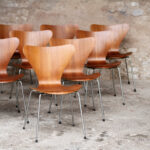 10 chaises vintage scandinave teck, Fritz Hansen, Jacobsen, n°7