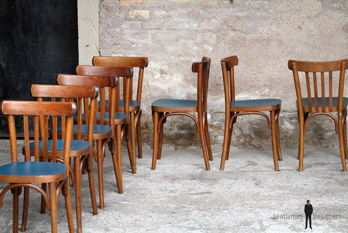 Lot de 8 chaises bistrot baumann en bois, assise bleu pétrole, relookée