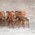 Lot de 8 chaises bistrot baumann en bois, assise bleu pétrole, relookée