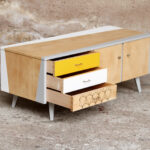 Meuble bas tv vintage motifs graphique, jaune et blanc