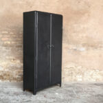 Armoire meuble industriel métal, année 50, angles arrondis