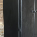Armoire meuble industriel métal, année 50, angles arrondis