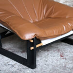 Fauteuil entièrement restauré, brun, caramel