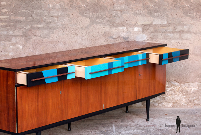 Enfilade vinatage en teck, motifs graphiques bleu