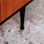 Enfilade vinatage en teck, motifs graphiques bleu buffet vaisselier