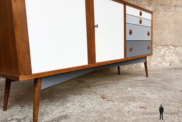 Meuble buffet enfilade vintage scandinave en teck, relooké