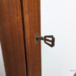 Meuble buffet enfilade vintage scandinave en teck, relooké