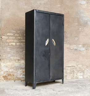 Armoire style indus, meuble métal, année 50, 2 portes