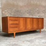 Enfilade buffet scandinave vintage en teck signé, Woodtly