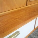 Buffet, vitrine, bibliothèque vintage en bois, tiroirs et portes gentlemen designers france lyon paris pieds compas