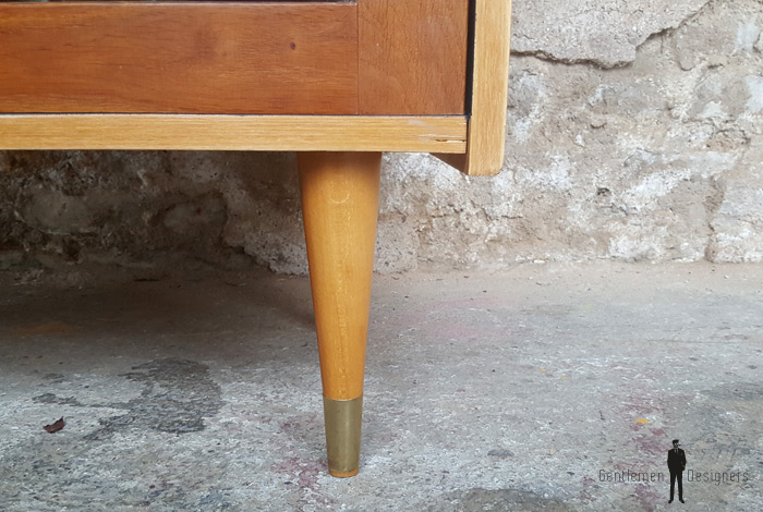 Armoire vitrine vintage en chêne, étagères