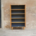Armoire vitrine vintage en chêne, étagères