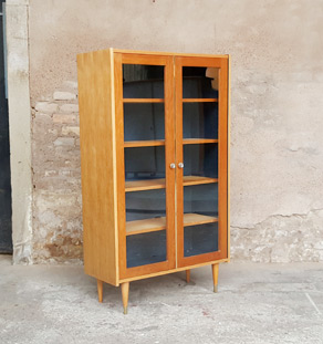 Armoire vitrine vintage en chêne, étagères