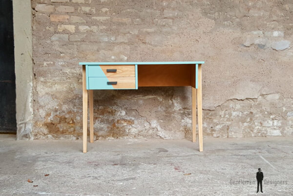 Bureau vintage et sa chaise casala en bois, pieds compas