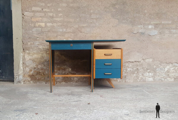 Bureau vintage chene bois bleu tiroirs gentlemen designers