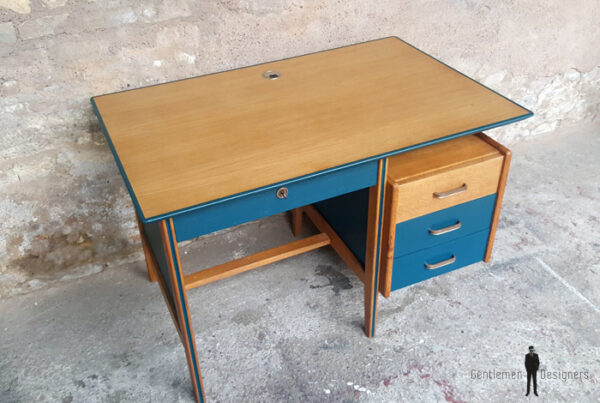 Bureau vintage chene bois bleu tiroirs gentlemen designers