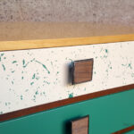 Paire de chevets vintage effet vert tacheté et bois clair gentlemen designers france lyon paris strasbourg