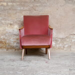 Fauteuil vintage velours, nuances rose, pieds compas