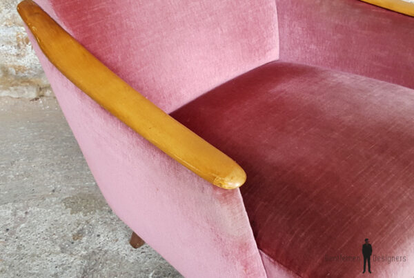 Fauteuil vintage velours, nuances rose, pieds compas