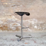 Tabouret vintage haut siège de tracteur en métal gentlemen designers