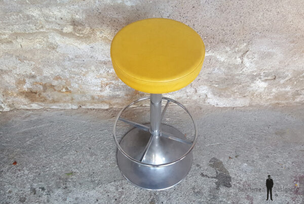 Tabouret haut vintage de bar haut, assise skaï jaune gentlemen designers