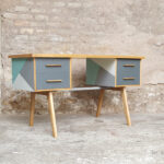 Bureau vintage graphique, gris et vert, pieds compas, bois gentlemen designers
