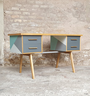 Bureau vintage graphique, gris et vert, pieds compas, bois gentlemen designers