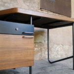 Rare bureau vintage teck, tubulaire, années 60,Georges Frydman gentlemen designers acier tiroirs
