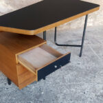 Rare bureau vintage teck, tubulaire, années 60,Georges Frydman gentlemen designers acier tiroirs