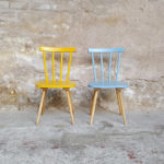 Lot de 2 chaises vintage à barreaux, bois, jaune, bleu