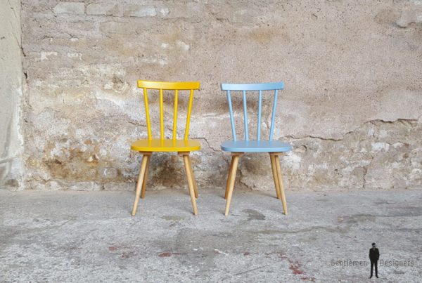 Lot de 2 chaises vintage à barreaux, bois, jaune, bleu