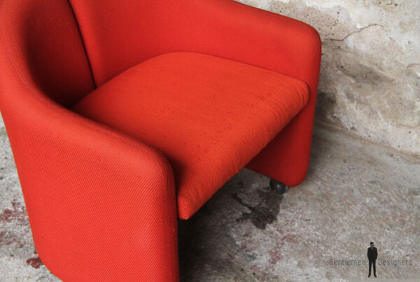 Fauteuil rouge PS 142, Eugenio Gerli, Tecno, Italy gentlemen designers vintage