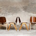 Rare lot de chaises vintage en bois signées Thonet gentlemen designers