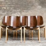 Rare lot de chaises vintage en bois signées Thonet gentlemen designers