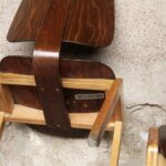 Rare lot de chaises vintage en bois signées Thonet gentlemen designers