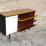 Meuble buffet à tiroirs, vintage relooké, jaune, noir, teck gentlemen designers