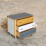 Commode vintage 3 tiroirs, gris, bois, pieds compas gentlemen designers