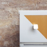 Meuble bas tv vintage graphique, bois, blanc, pieds compas gentlemen designers