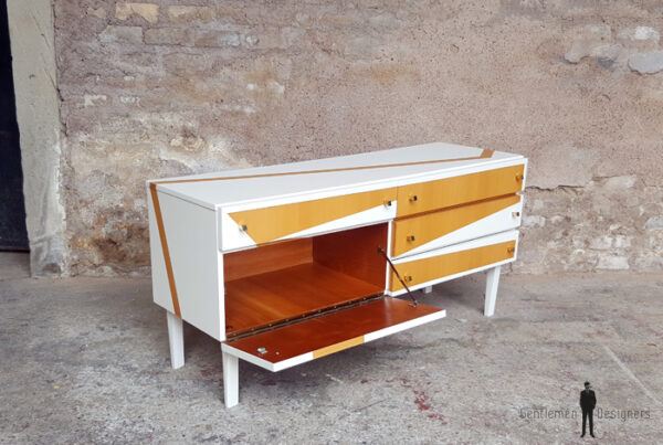 Meuble bas tv vintage graphique, bois, blanc, pieds compas gentlemen designers